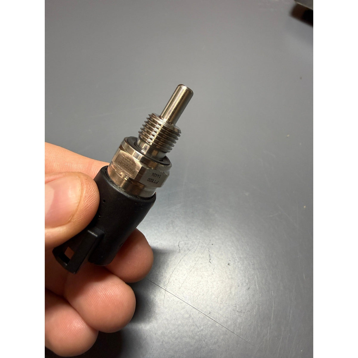 IFM TM6101 Temperature Sensor G 1/4 External Thread