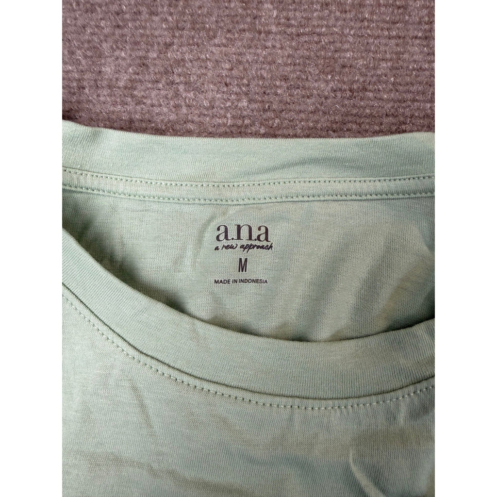 NWT A.N.A Womens M Sea Mint Round Neck Short Sleeve T-Shirt