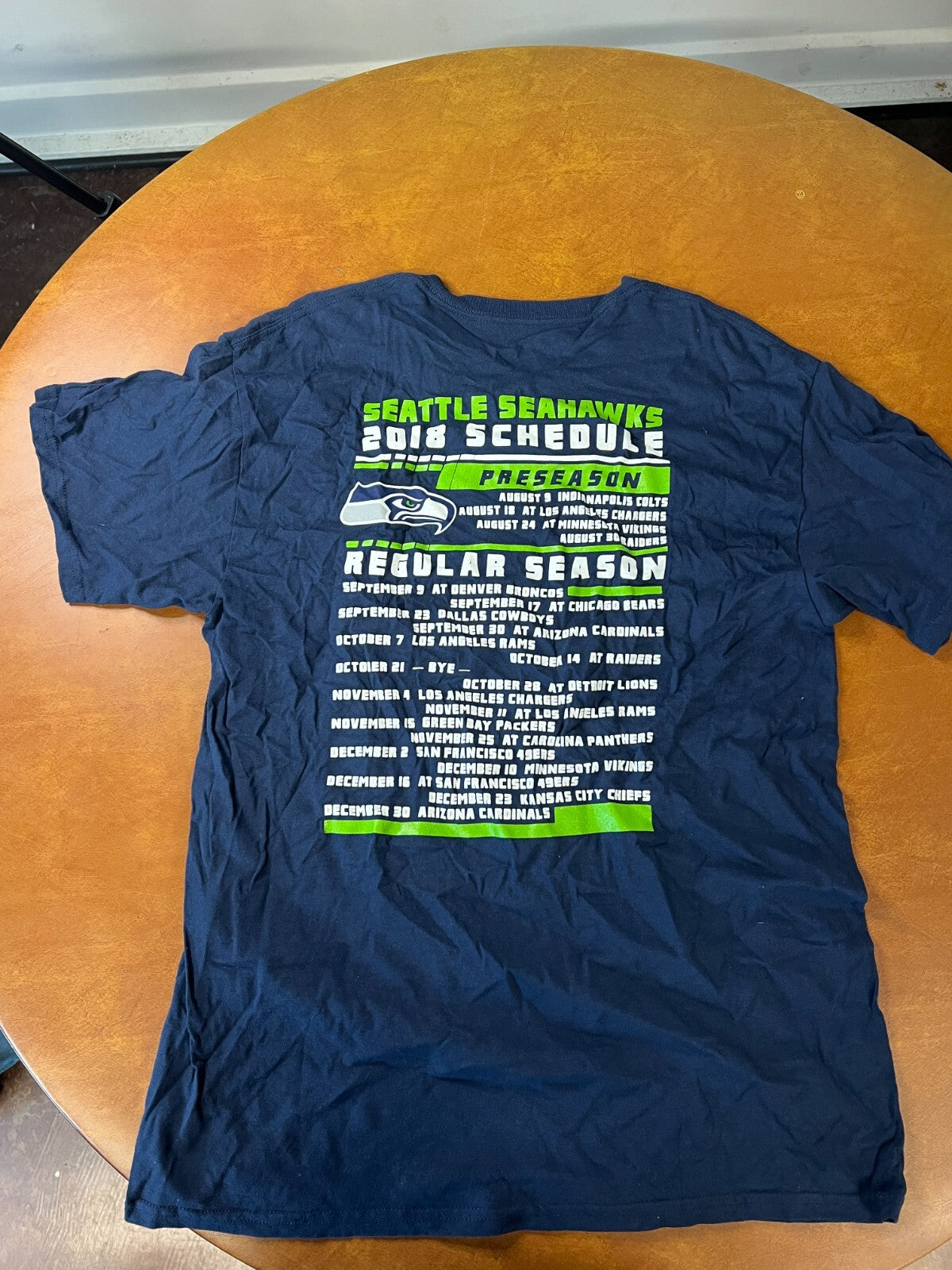 MAJESTIC Men's NFL Seattle Seahawks 2018 Schedule T-Shirt Size L #216