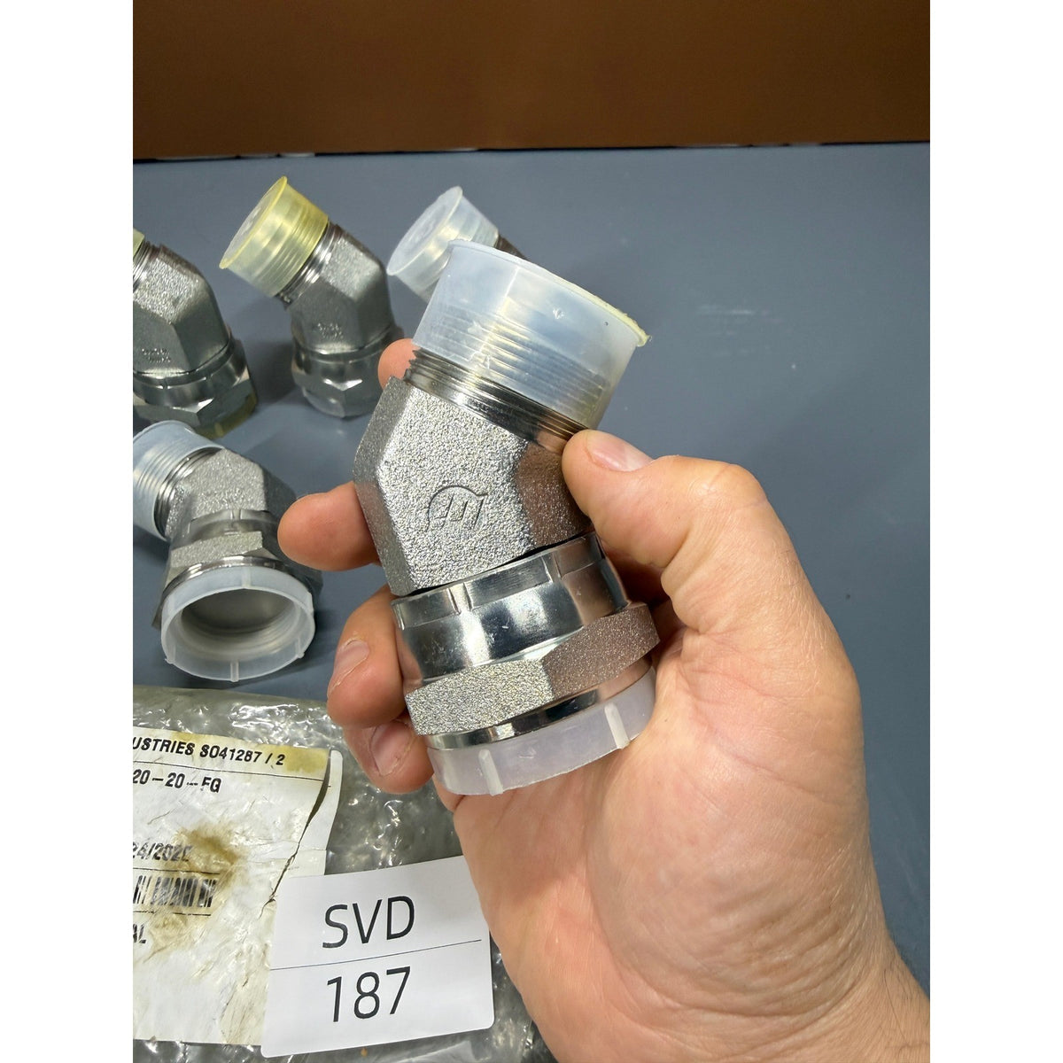 Set of 5 Brennan 6502-20-20-FG 45° Elbow, 1-1/4" Male 37° JIC x 1-1/4" Female