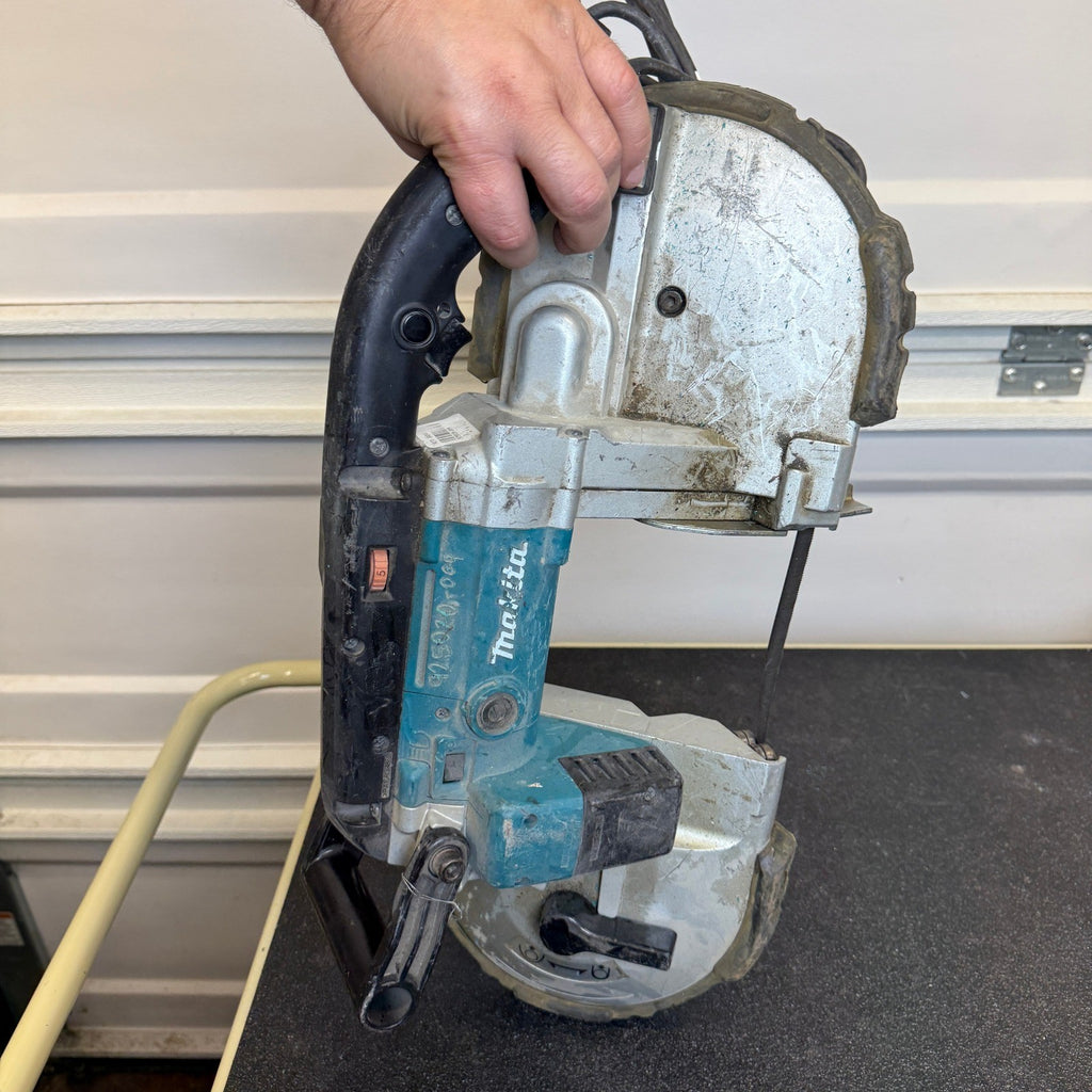 Makita 2107F Portable Band Saw 6.5Amp Corded 120v