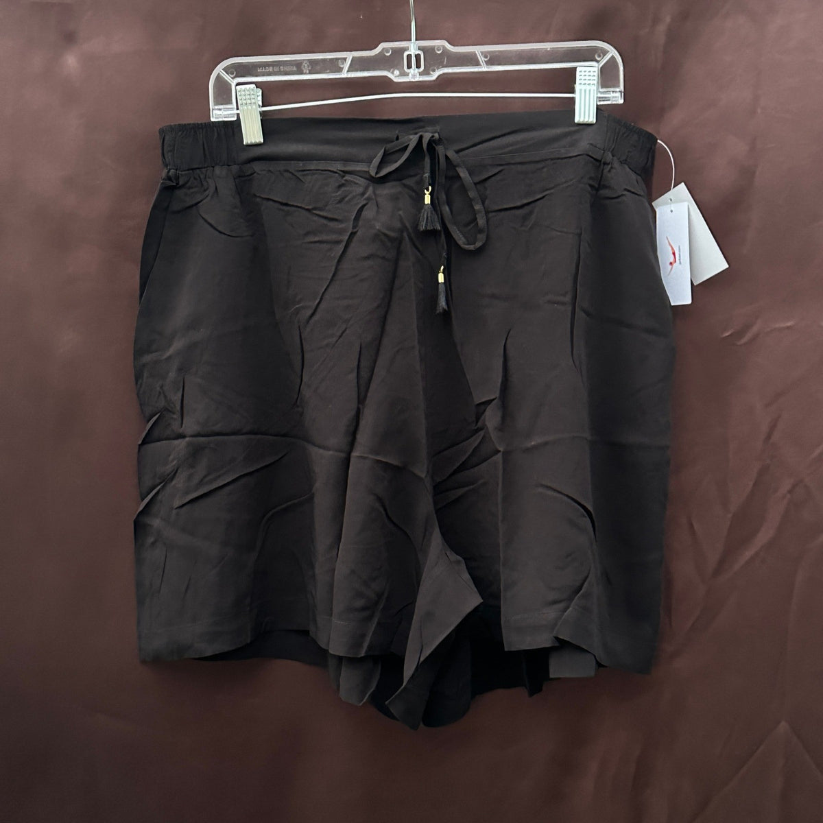 NWT Jantzen Women's Sz XL Black Woven Pull-On Tie-Waist Cover-Up Shorts