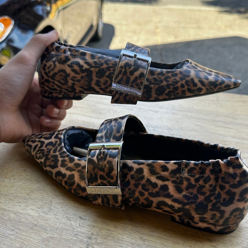 DKNY Cormic Women's US 6 Leopard Print Ballet Flat with Buckle