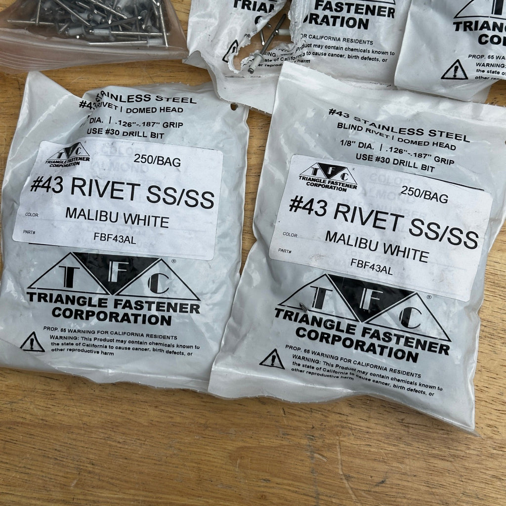 Pack of 1000 Triangle Fastener #43 FBF43AL Malibu White Blind Rivet 1/8"