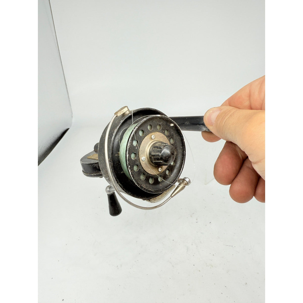 Vintage Ueno Seiko Co Olympic No.82 Black Spinning Fishing Reel Japan
