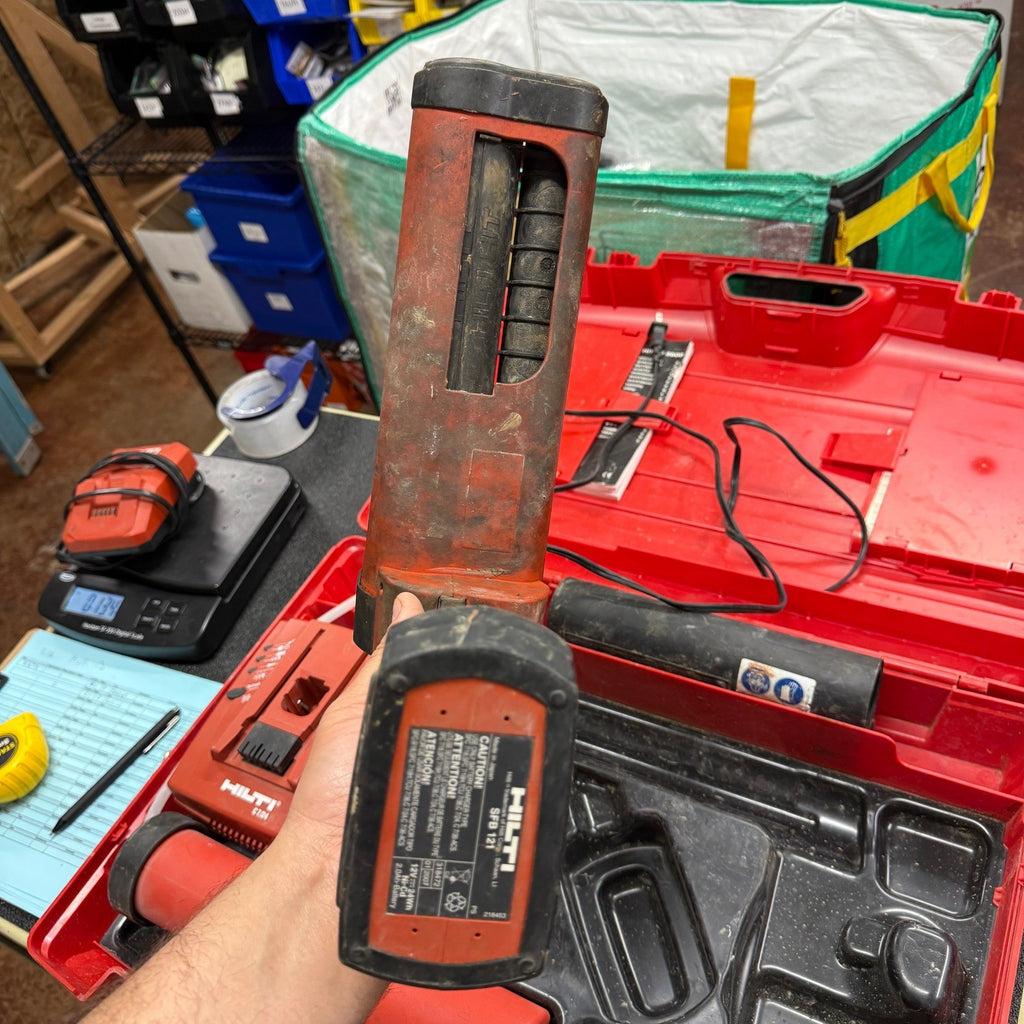 Hilti ED3500 Cordless Adhesive Epoxy Dispenser Set w/ 2 Batteries, Charger, Hard