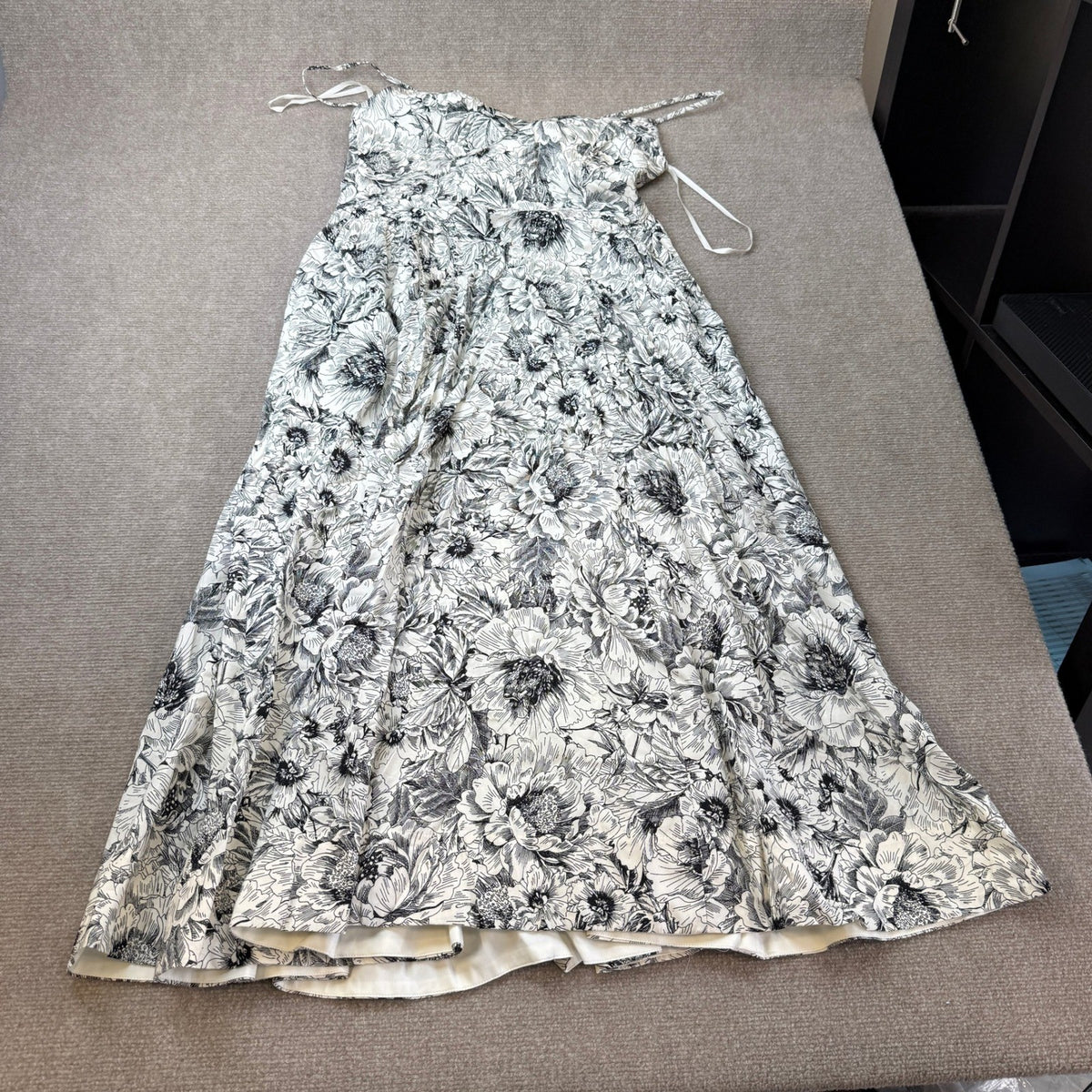 MSRP $88 Belle Vie Womens 6 Ivory Black Floral Print Poplin Midi Dress Sleeve