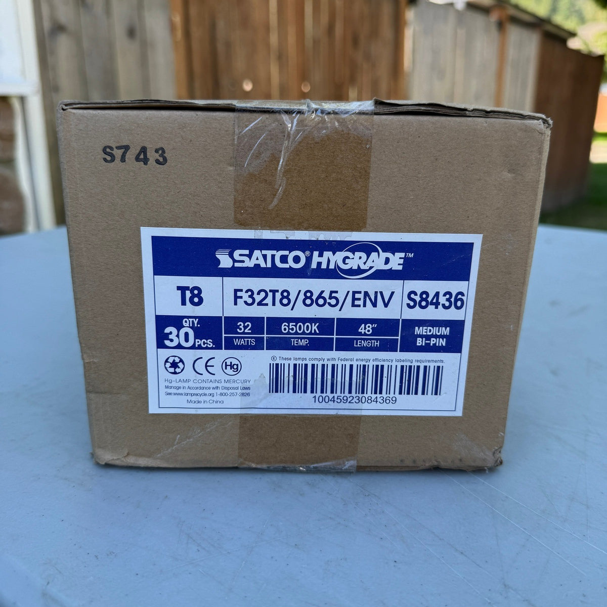 Pack of 30 Satco Hygrade S8436 F32T8/865/ENV 48" 32W Fluorescent Tube Lamp