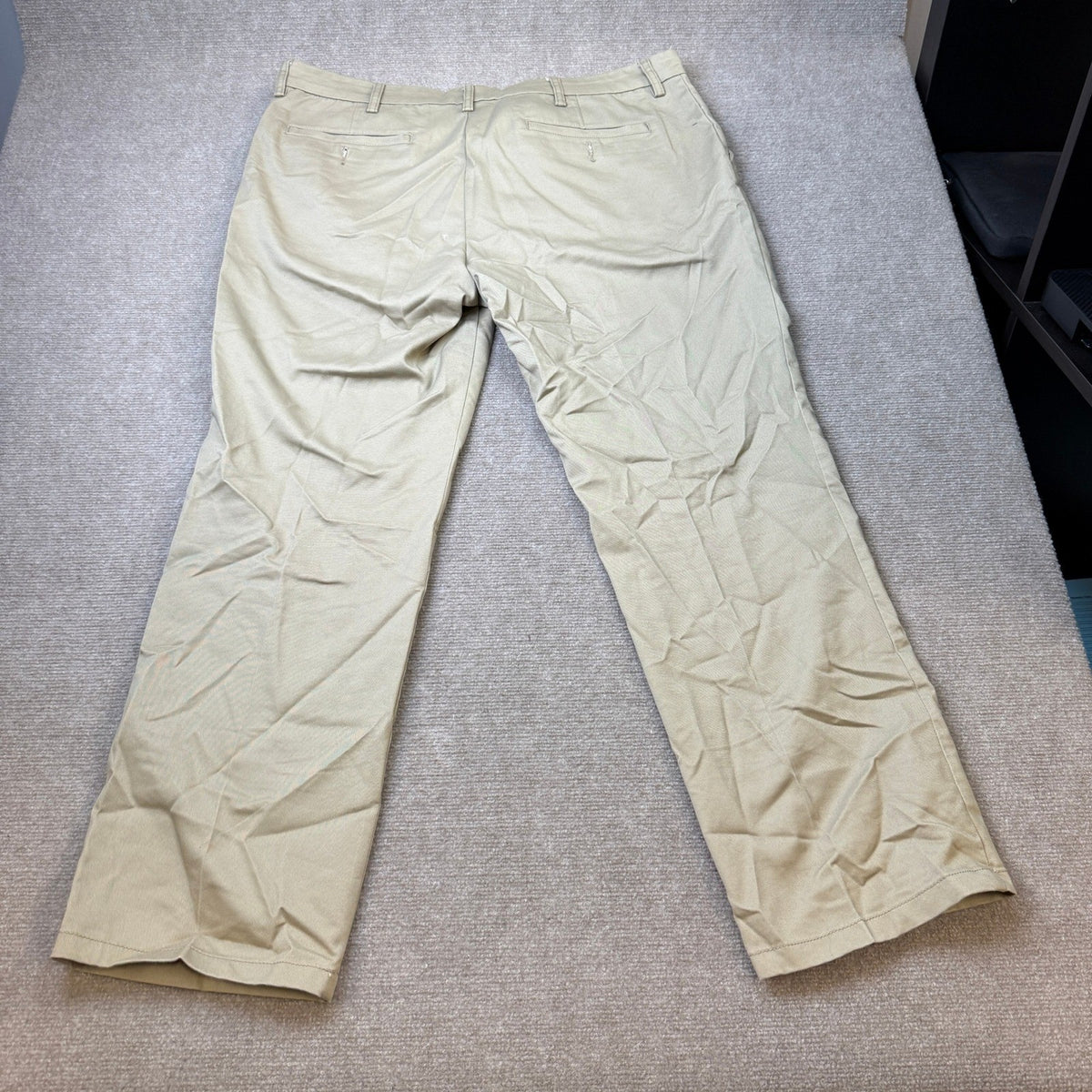 St. John's Bay Mens Universal 40x32 British Khaki Pants w/ SMALL HOLLE SEE PHOTO