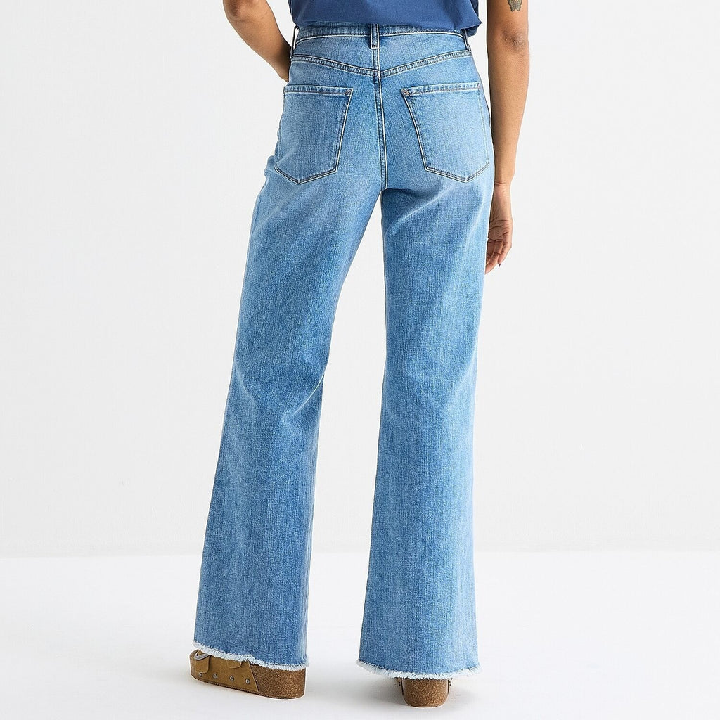 MSRP $54 A.N.A Womens 14 Med Paragon Mid Rise Relaxed Flare Leg Jeans