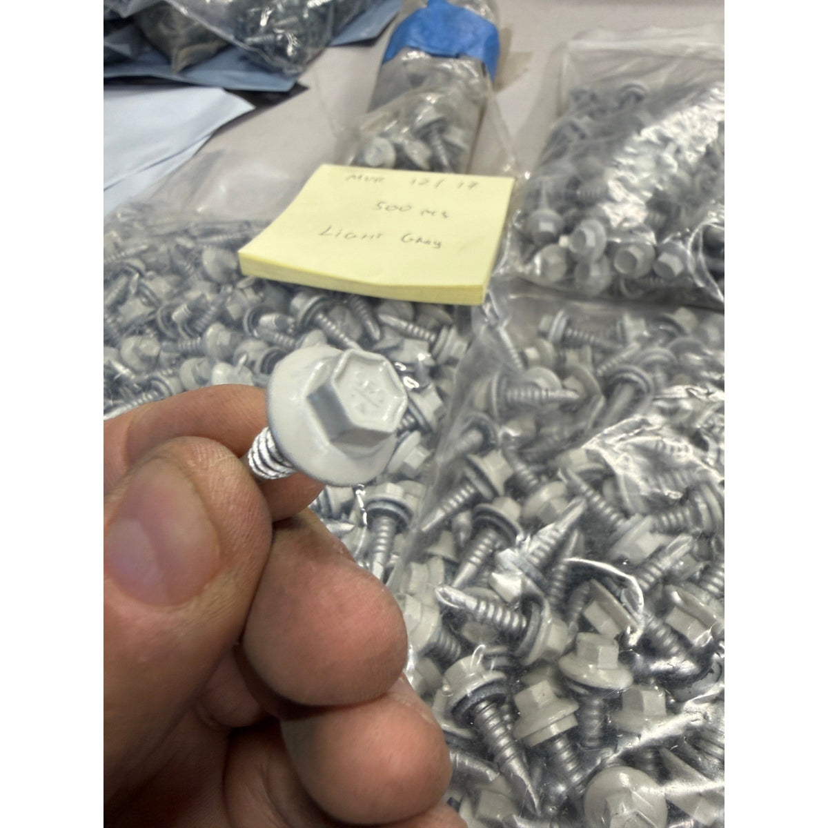 Lot of 500 Light Gray 7/8" Stitch Screws Roofing Hex Washer Head