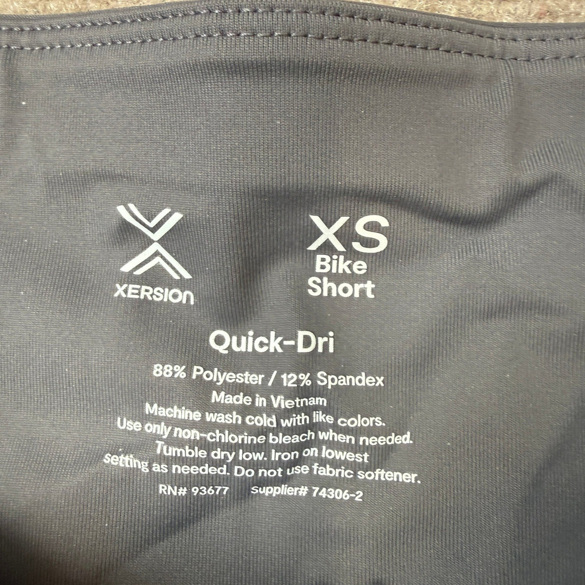 MSRP $37 Xersion Womens XS Classic Charcoal Quick-Dri Bike Shorts
