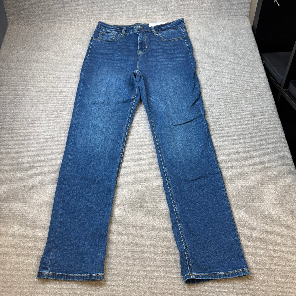 MSRP $54 Liz Claiborne Lana Womens 10 Kensington Wash High Rise Jean Straight