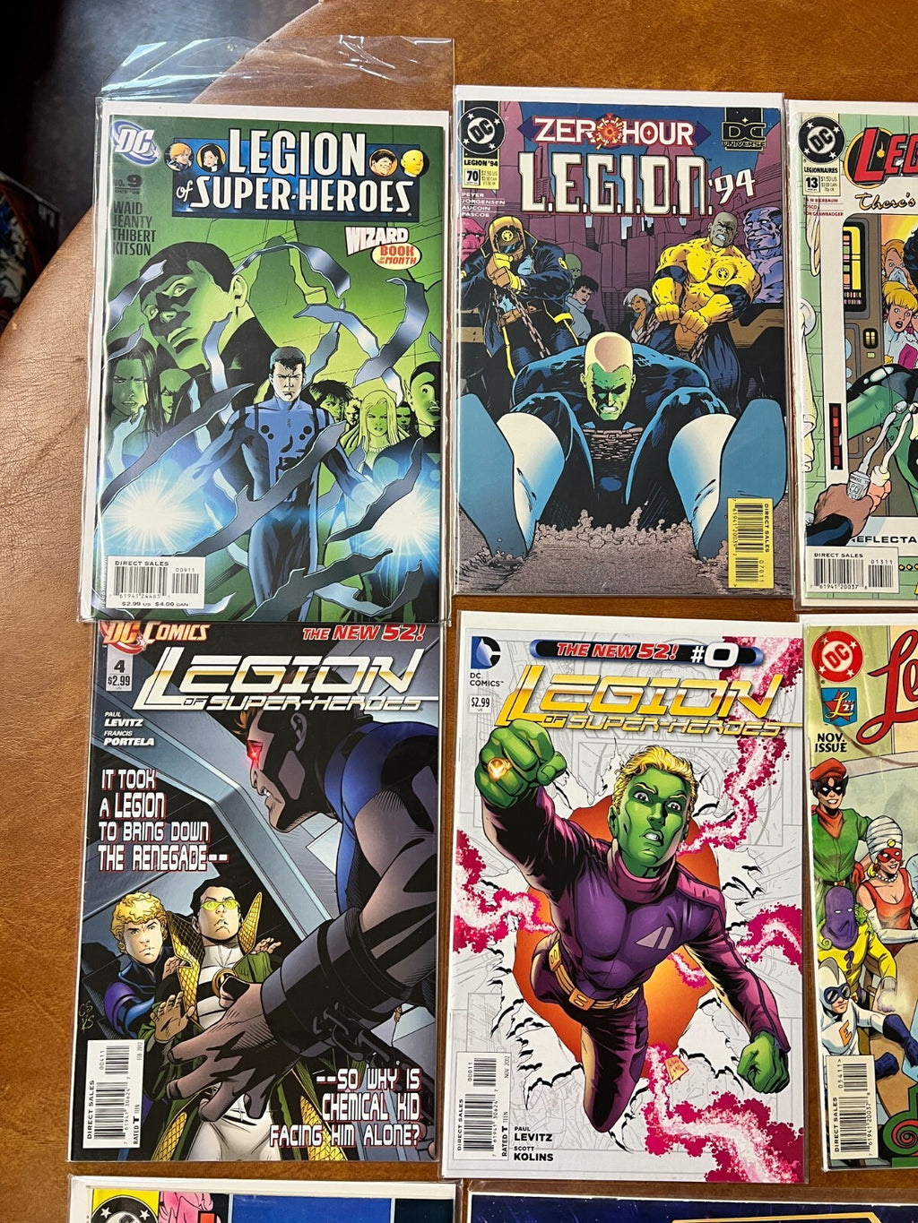 Lot of 10 Dc Comics - Legion of Super-Heroes, Legionnares, Justice League Americ