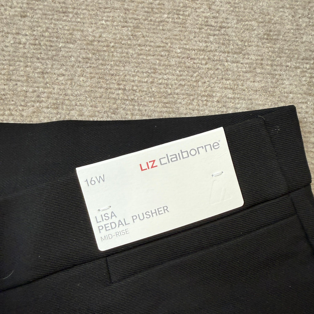 MSRP $54 Liz Claiborne Lisa Womens 16W Black Straight Capri Pants