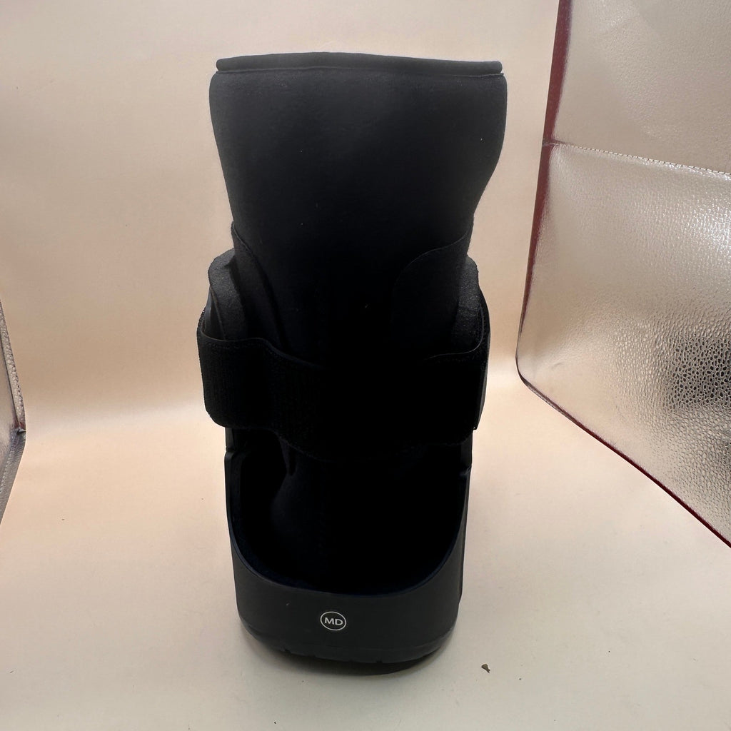 United Ortho USA14115 Size M, Black Short Air Cam Walker Fracture Boot, Fits