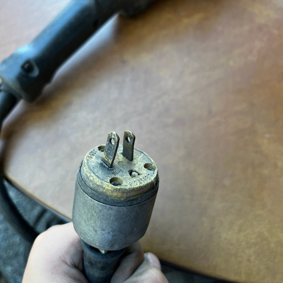 Black & Decker 7" Heavy Duty Angle Sander Corded BROKEN CORD