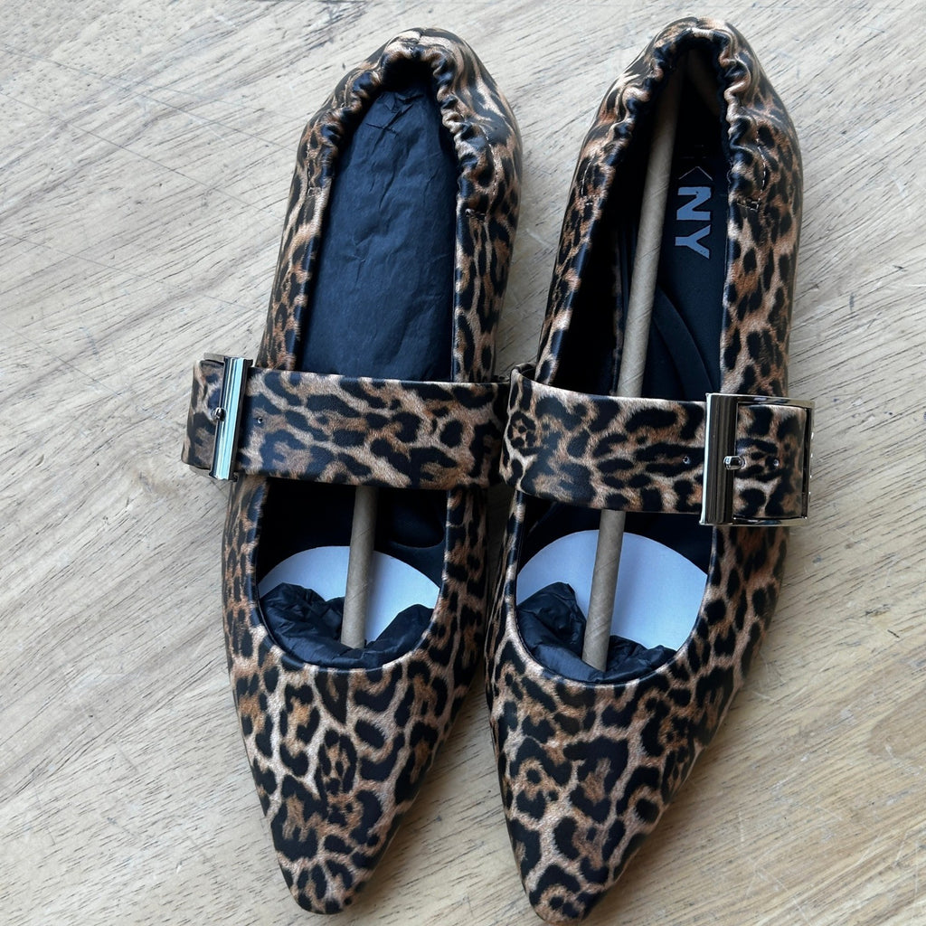 DKNY Cormic Women's US 6 Leopard Print Ballet Flat with Buckle