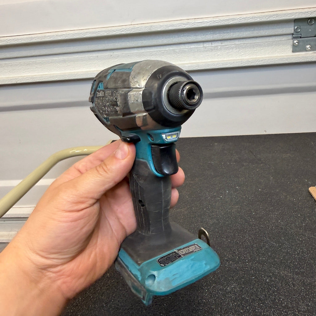 Makita XDT13 18V Lithium‑Ion 1/4" Brushless Cordless Impact Driver, Tool Only