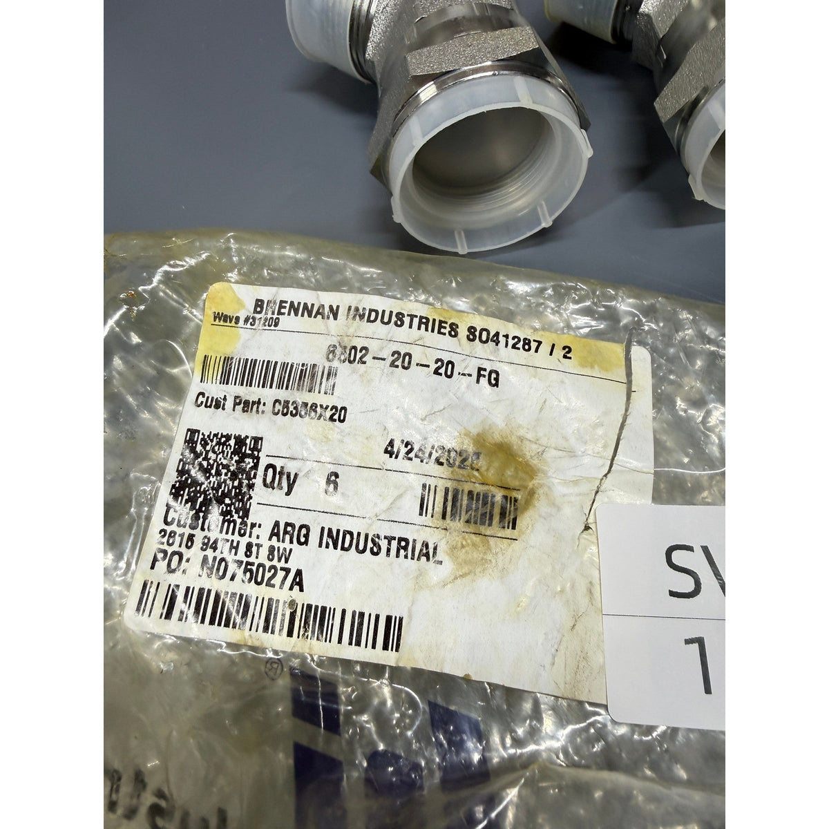Set of 5 Brennan 6502-20-20-FG 45° Elbow, 1-1/4" Male 37° JIC x 1-1/4" Female