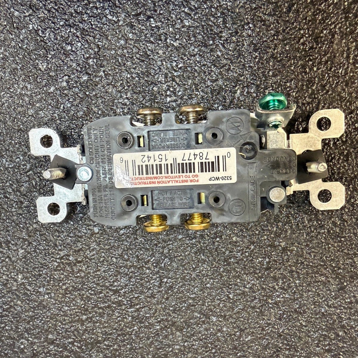 Pack of 9 Leviton 5320-WMP 15 Amp 125V Tamper Resistant Duplex Outlet White