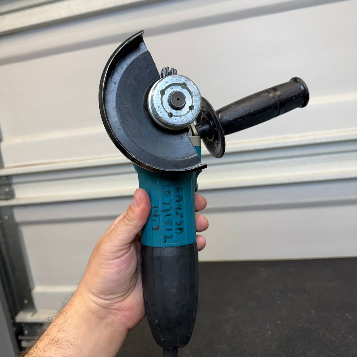 Makita GA4530 4‑1/2" Angle Grinder 6 AMP 11000 RPM Corded