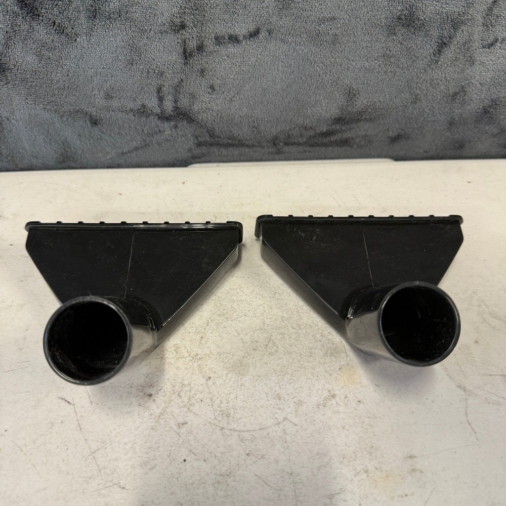 Set of 2 Makita 458891-7 5" Black Upholstery Nozzle for XCV11Z
