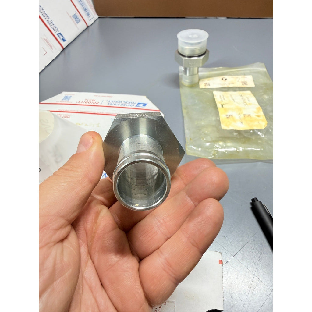 Set of 2 Titan 4604-16-20 1" Hose Barb x #20 Male ORB Thread