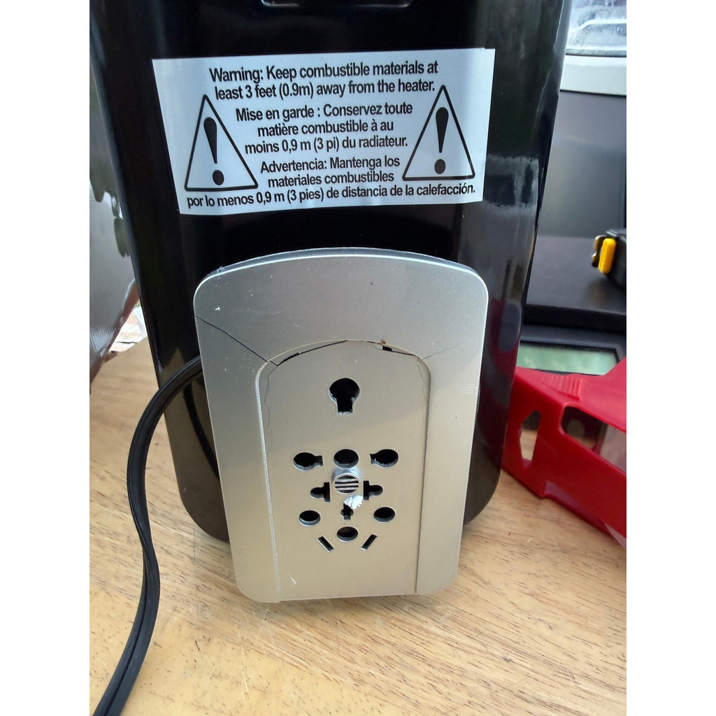 Optimus H-6015F Portable Oil Filled Radiator Heater CRACKED TRIM SEE PHOT