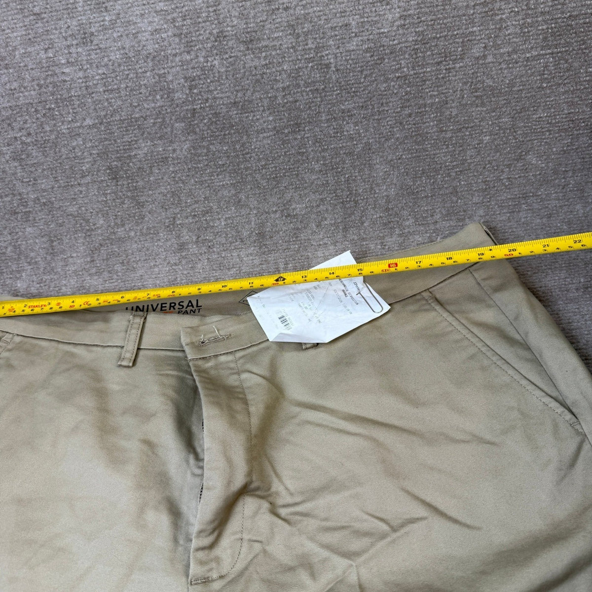 St. John's Bay Mens Universal 40x32 British Khaki Pants w/ SMALL HOLLE SEE PHOTO