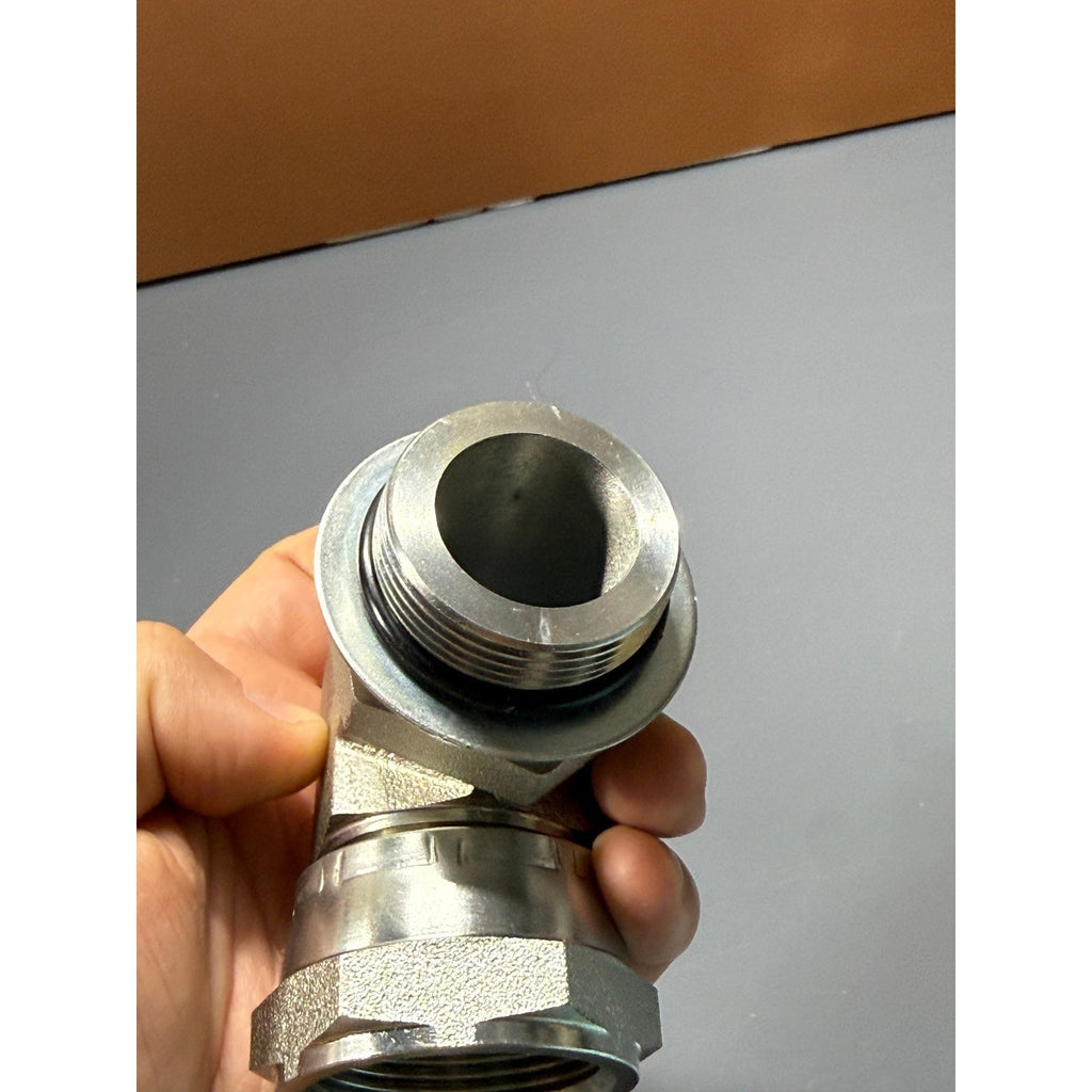Titan 6809-20-20 90° Elbow 1 1/4" ORB (1 5/8"-12 thread) Male x 1-1/4" JIC