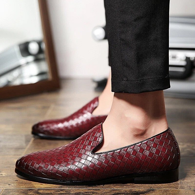Santimon Men's US 8.5 Red Woven Smoking Loafers Lightweight Walking Shoes