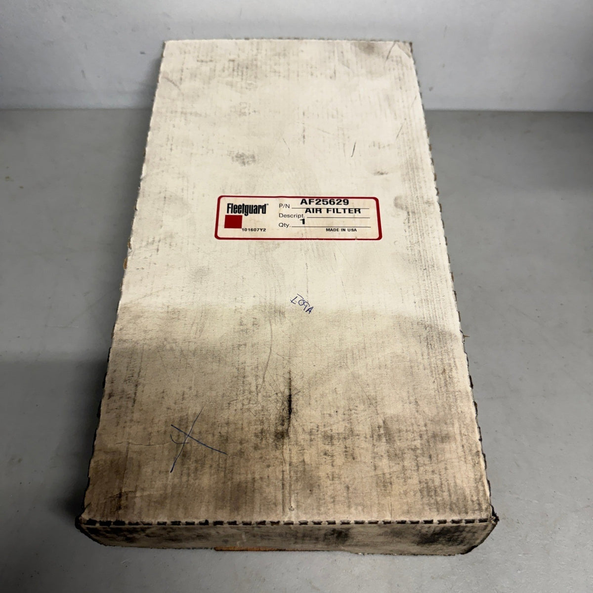 Fleetguard AF25629 Genuine Air Filter