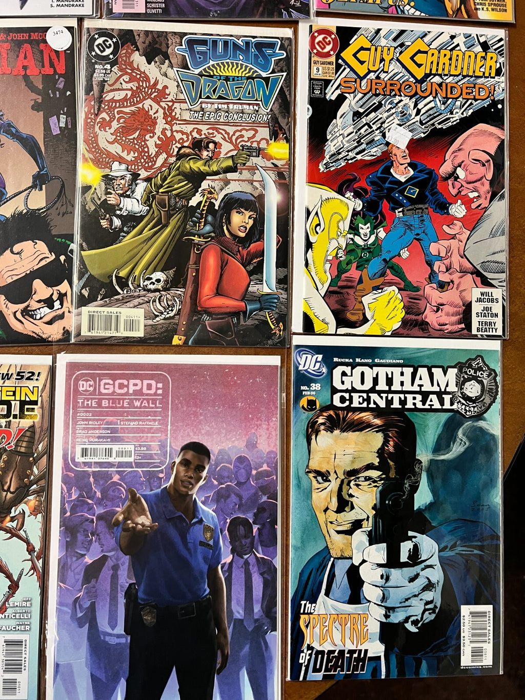 Lot of 15 Dc Comics - Darkstars, Convergence: Suicide Squad, Hitman, Black Condo