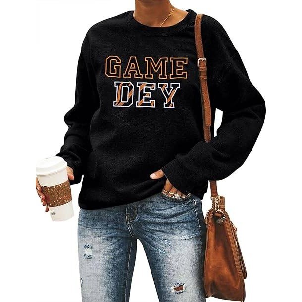 MSRP $26 UNIQUEONE Women's Black M Game Dey Football Mom Sweatshirt Touchdo