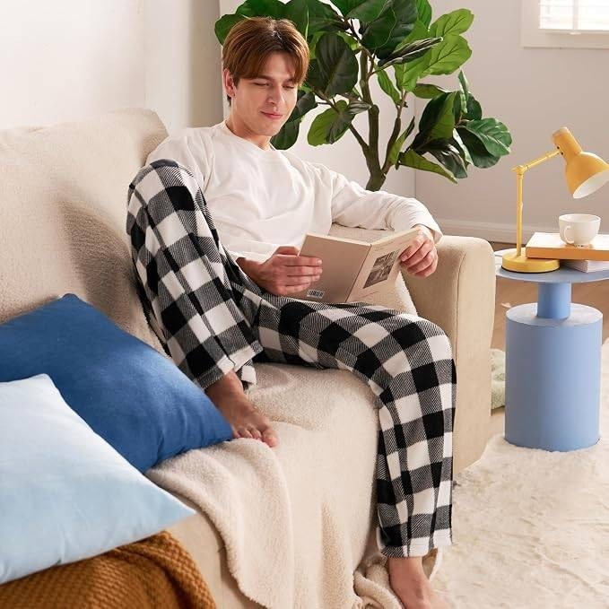 MSRP $23 Giggling Getup Men's M Pajama Pants Soft Flannel Fleece Pajama Bottoms