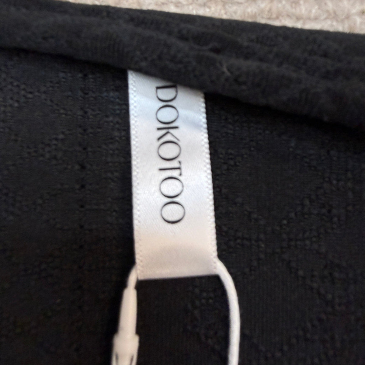 MSRP $24 Dokotoo Women's M Black V Neck Long Sleeve Eyelet Embroidered Blouse