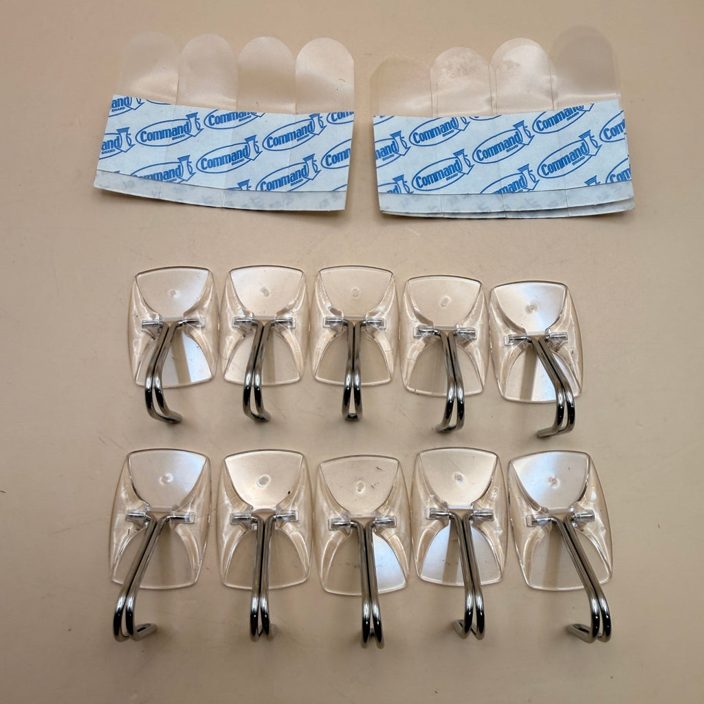Set of 10 Command Small Clear Wire Toggle Hooks w/ 12 Strips Holds Up to 0.5 lb