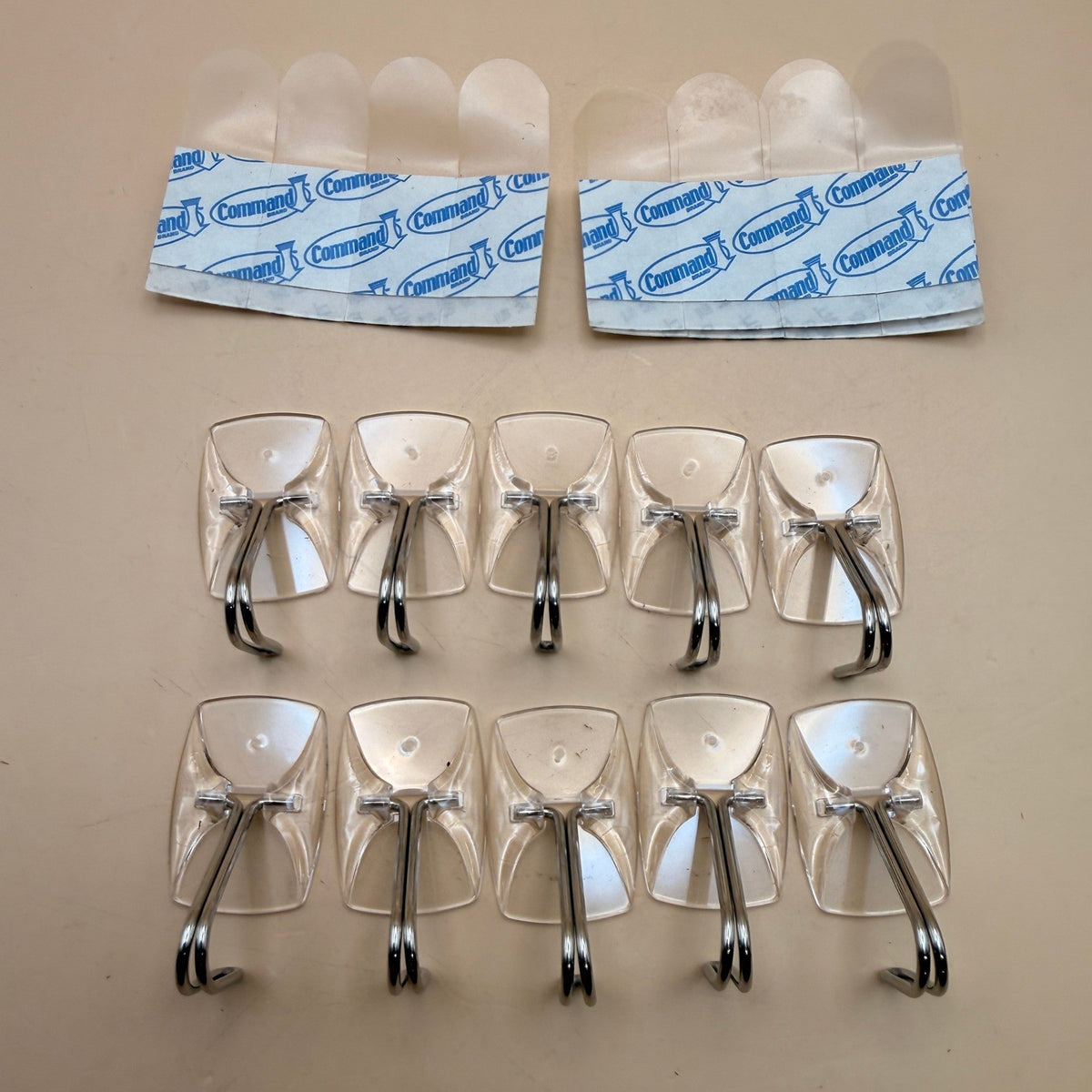 Set of 10 Command Small Clear Wire Toggle Hooks w/ 12 Strips Holds Up to 0.5 lb