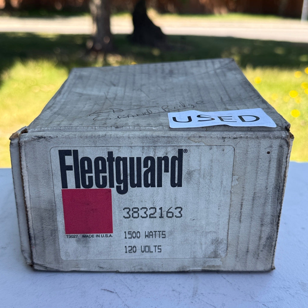 Fleetguard 3832163 Cummins Heater Side Plate Brazed Element w/ Cord 1500W 120V