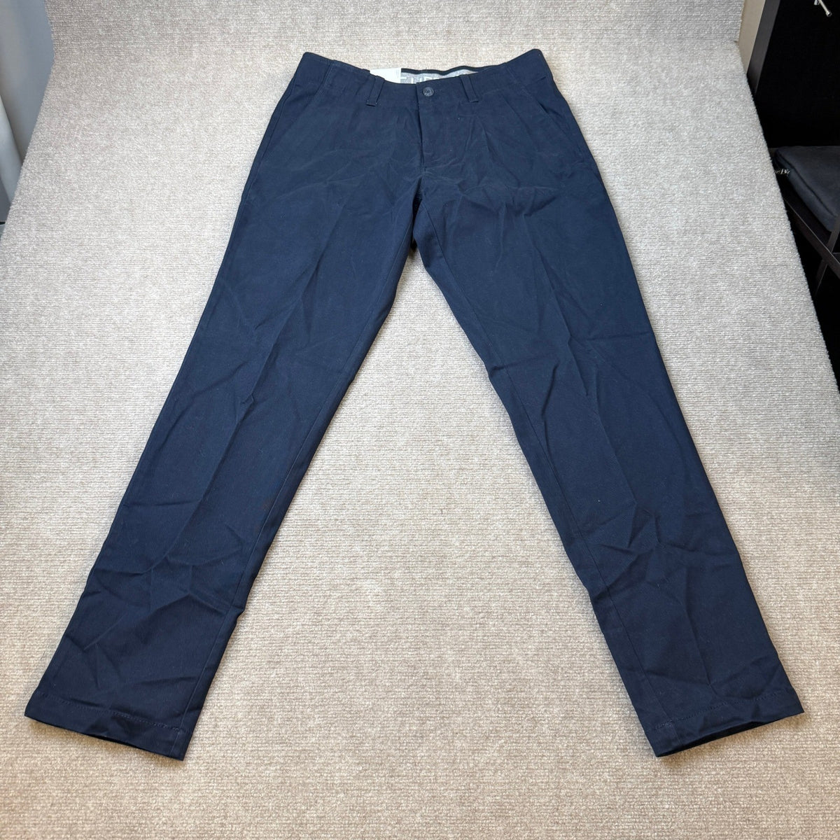 MSRP $80 Haggar HC80059 Life Khaki Men's 32x32 Dark Navy Slim Fit Chino Pants