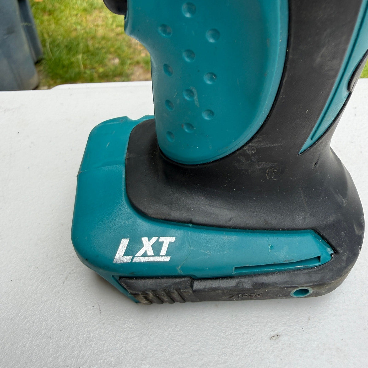 Makita XAD02 18V LXT Lithium‑Ion Cordless 3/8" Angle Drill Tool Only