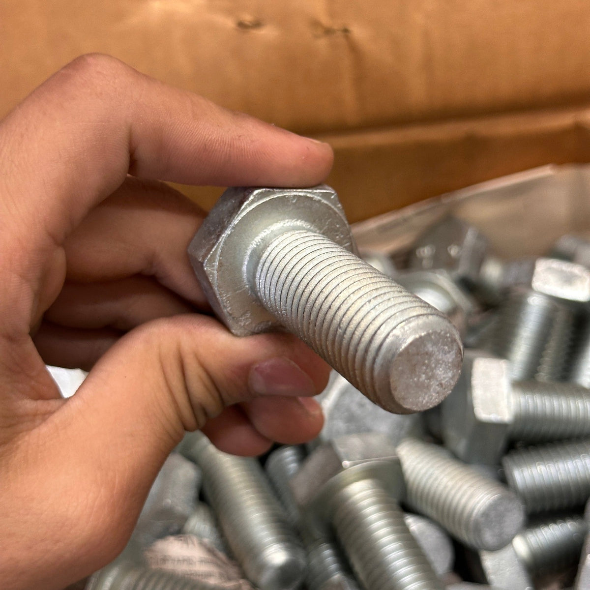 Pack of 92 Highland Threads 3/4-10 x 2 1/4 Heavy Hex Bolts A193 B7 Zinc Plated