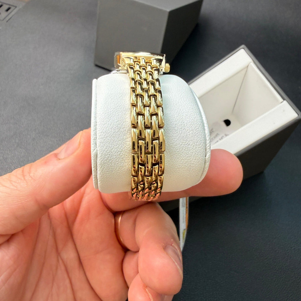 Armitron Womens 75/5195GP Diamond Accented Gold Tone Bracelet Watch New Battery