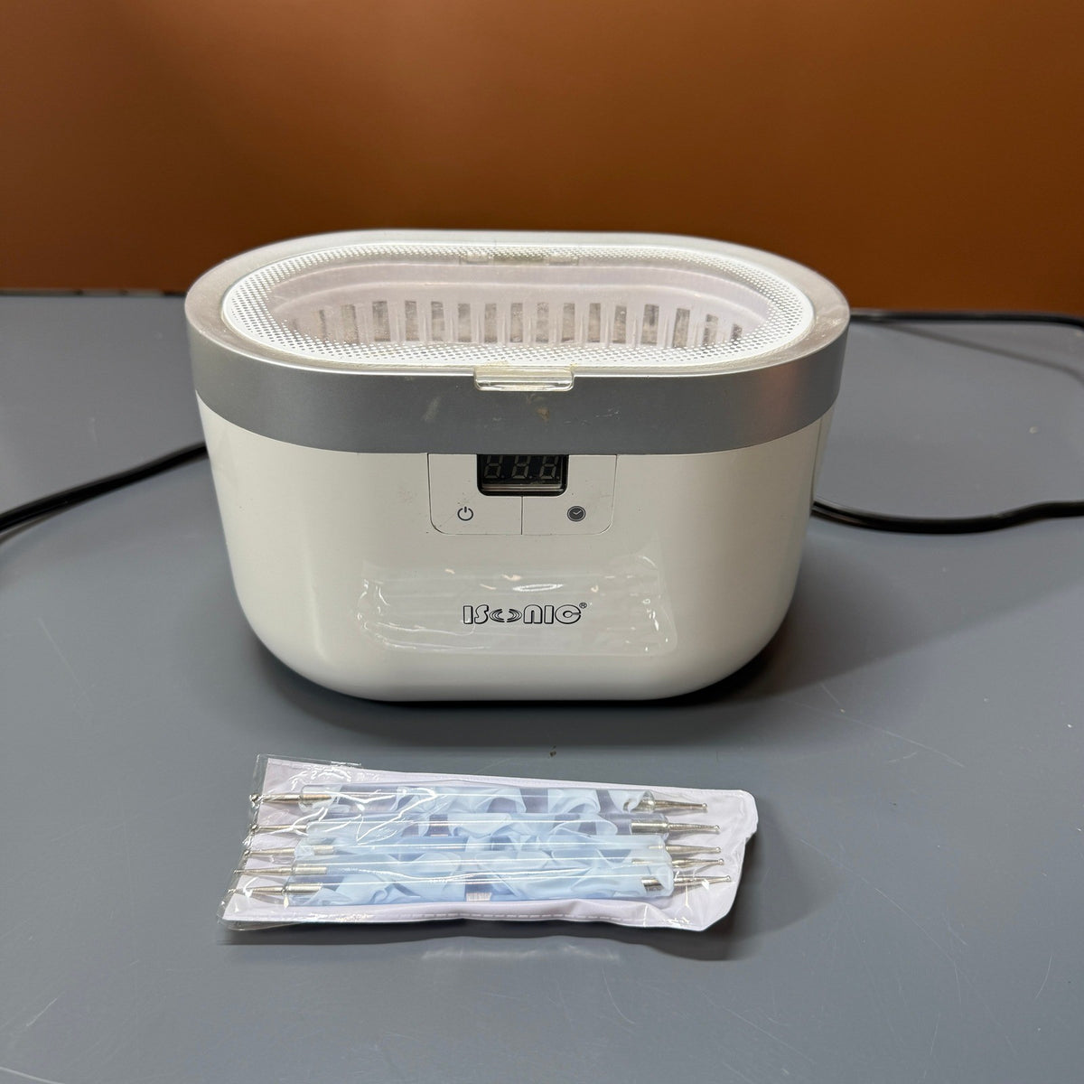 iSonic D2830 Digital Ultrasonic Cleaner 35W Jewelry Eyeglass Coin Cleaner