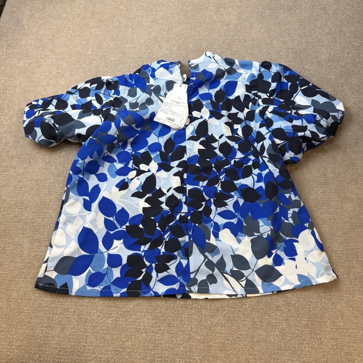 MSRP $44 Liz Claiborne Womens XL Blue & White Leaf Short Sleeve Blouse Keyho