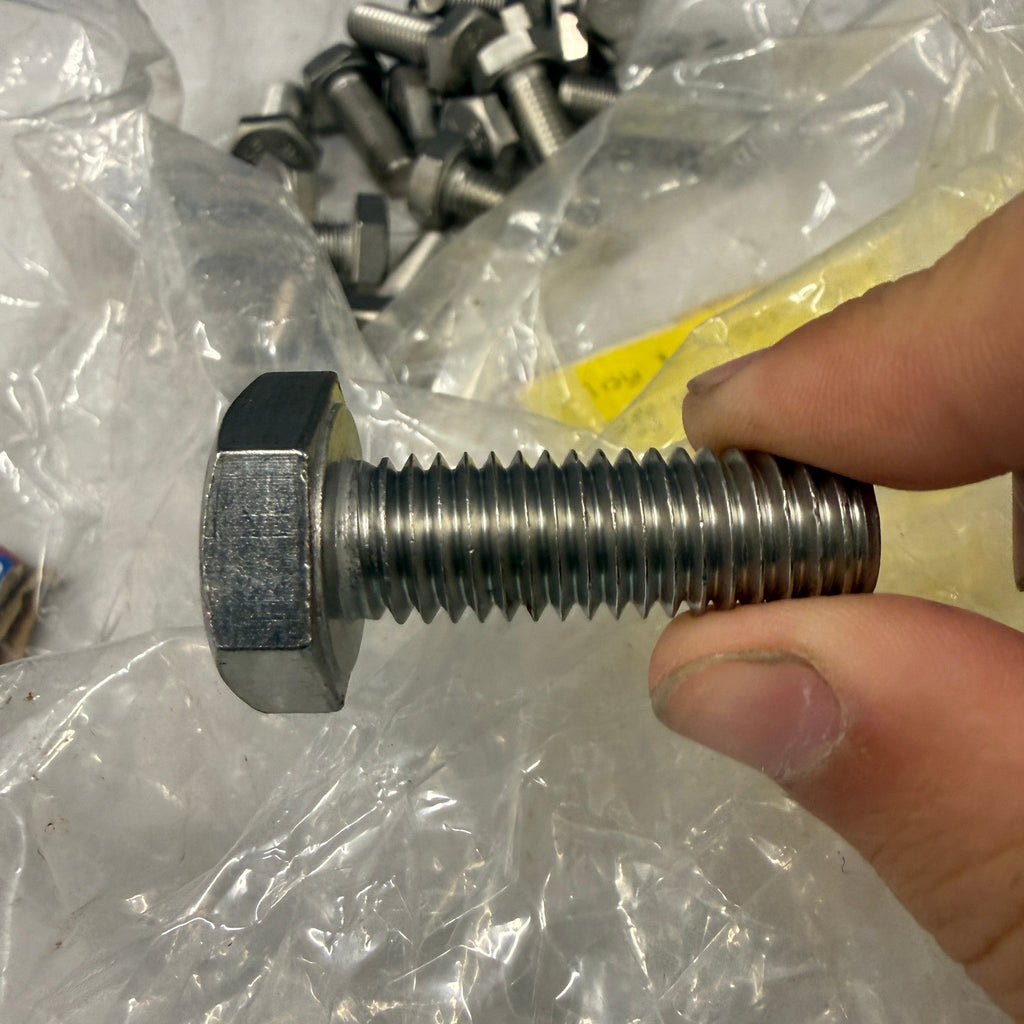 Pack of 21 Perine Danforth 1/2-13 x 1 1/2 Heavy Hex Bolt A193 B8 Stainless Steel