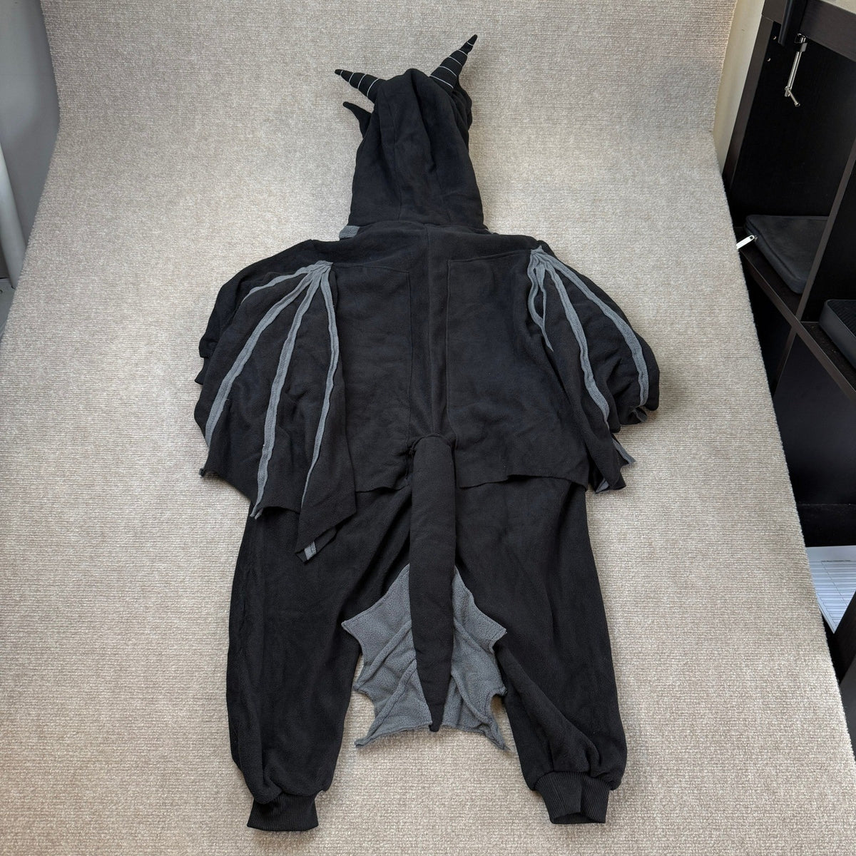 NWT Dragon Onesie, Black Sz 110 Dragon Costume Wings Hooded Halloween Cosplay