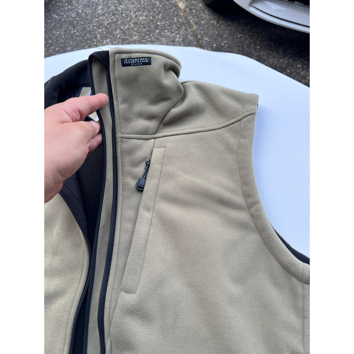 Iceburg Vest Mens Size 2XL Beige Fleece Full Zip Tech Pockets Warm