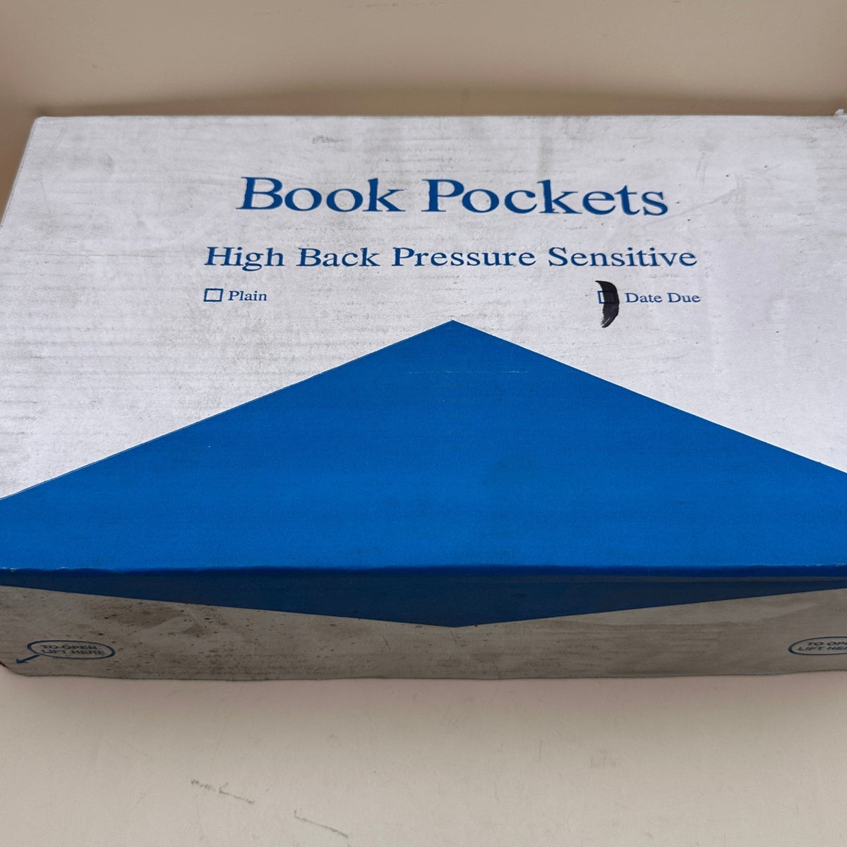 Pack of 500 Kapco High Back Peel and Press Date Due Library Pocket with Grid 3